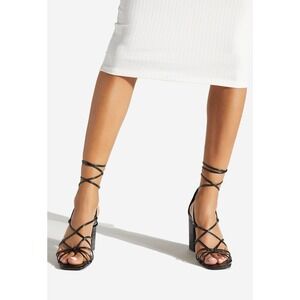 NWOB Shoedazzle Dimona Strappy Black Square‎ Toe Heeled Sandal. Size 9.5